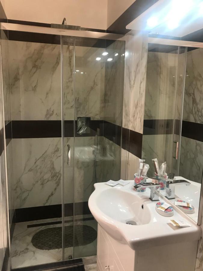 Elegante E Spazioso Bilocale In Zona Certosa Florenţa Exterior foto